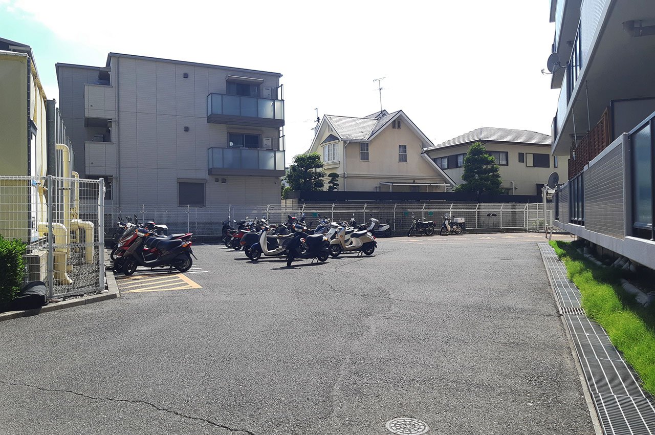 バイク置場