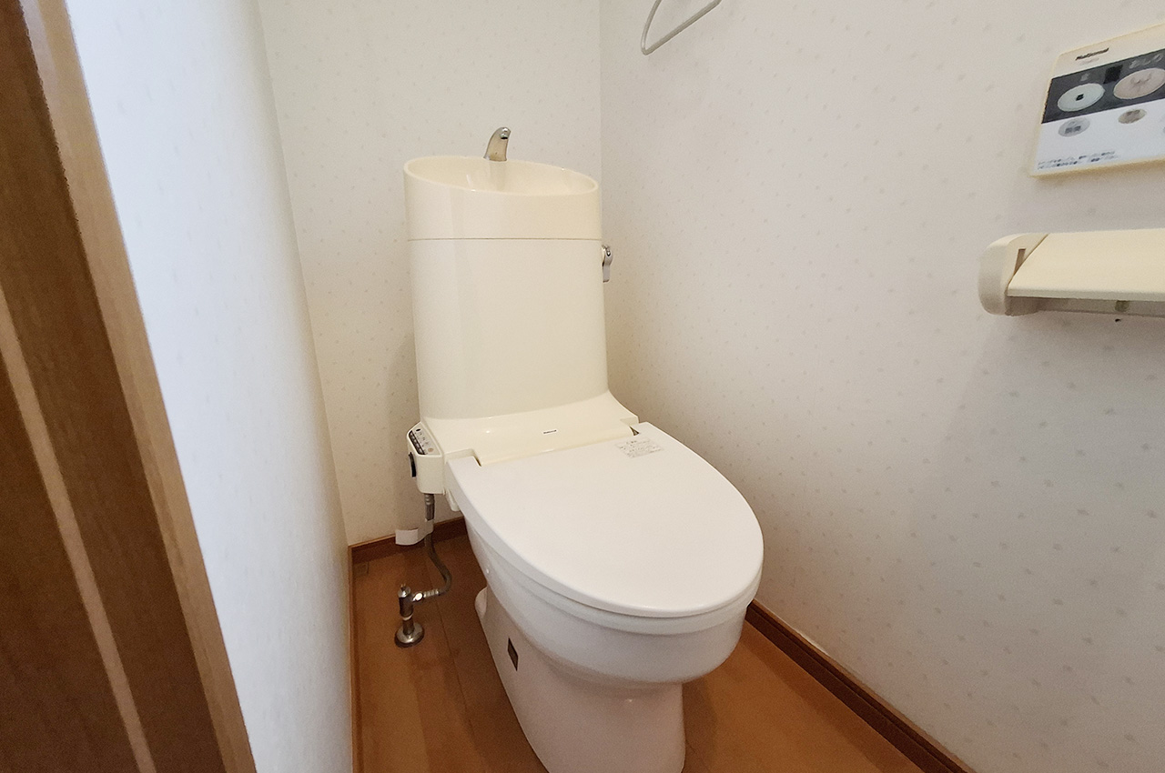 1Fトイレ：玄関やLDKから利用しやすい1階のトイレです。