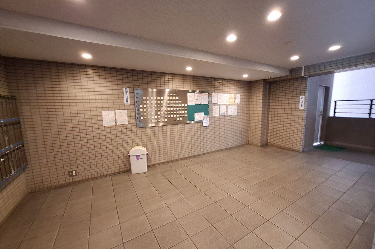 エントランスホール